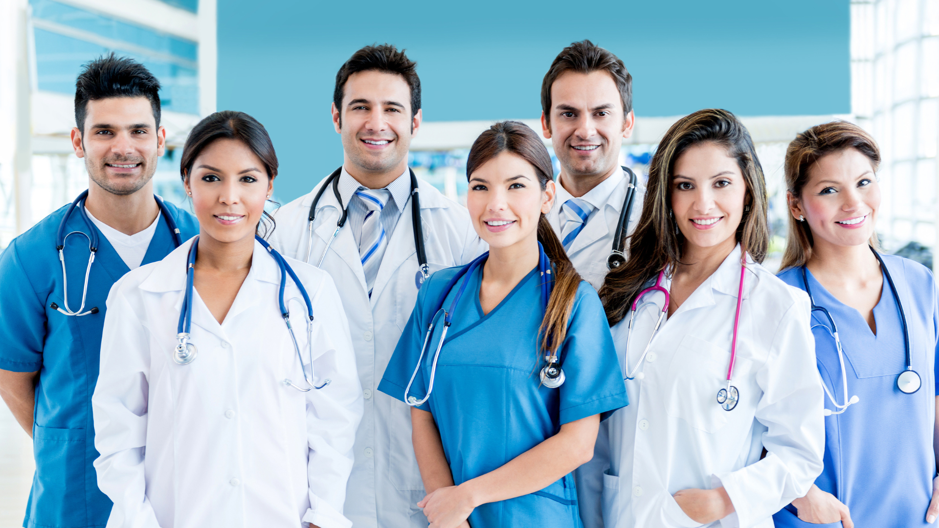 Uygun Fiyatlı ve Dayanıklı Doktor Önlüğü Modeller