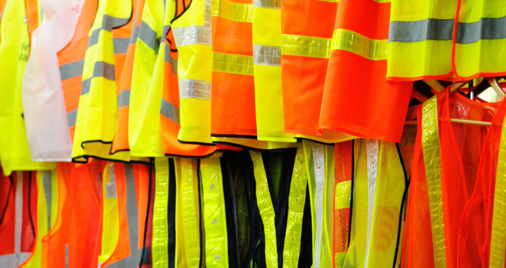 Reflektörlü Kıyafetler Neden Hayati Önem Taşır?